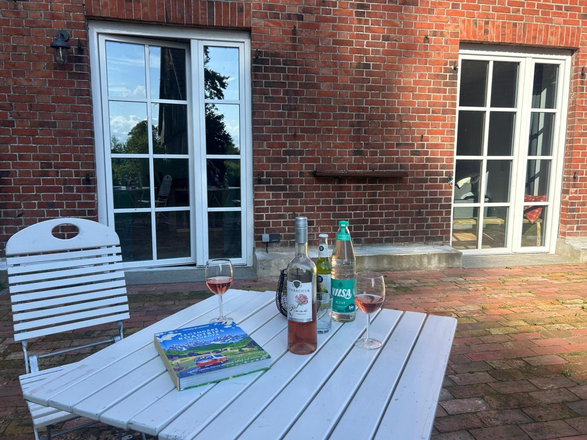 Mit Garten In Meyenburg - Keine Monteure Apartment
